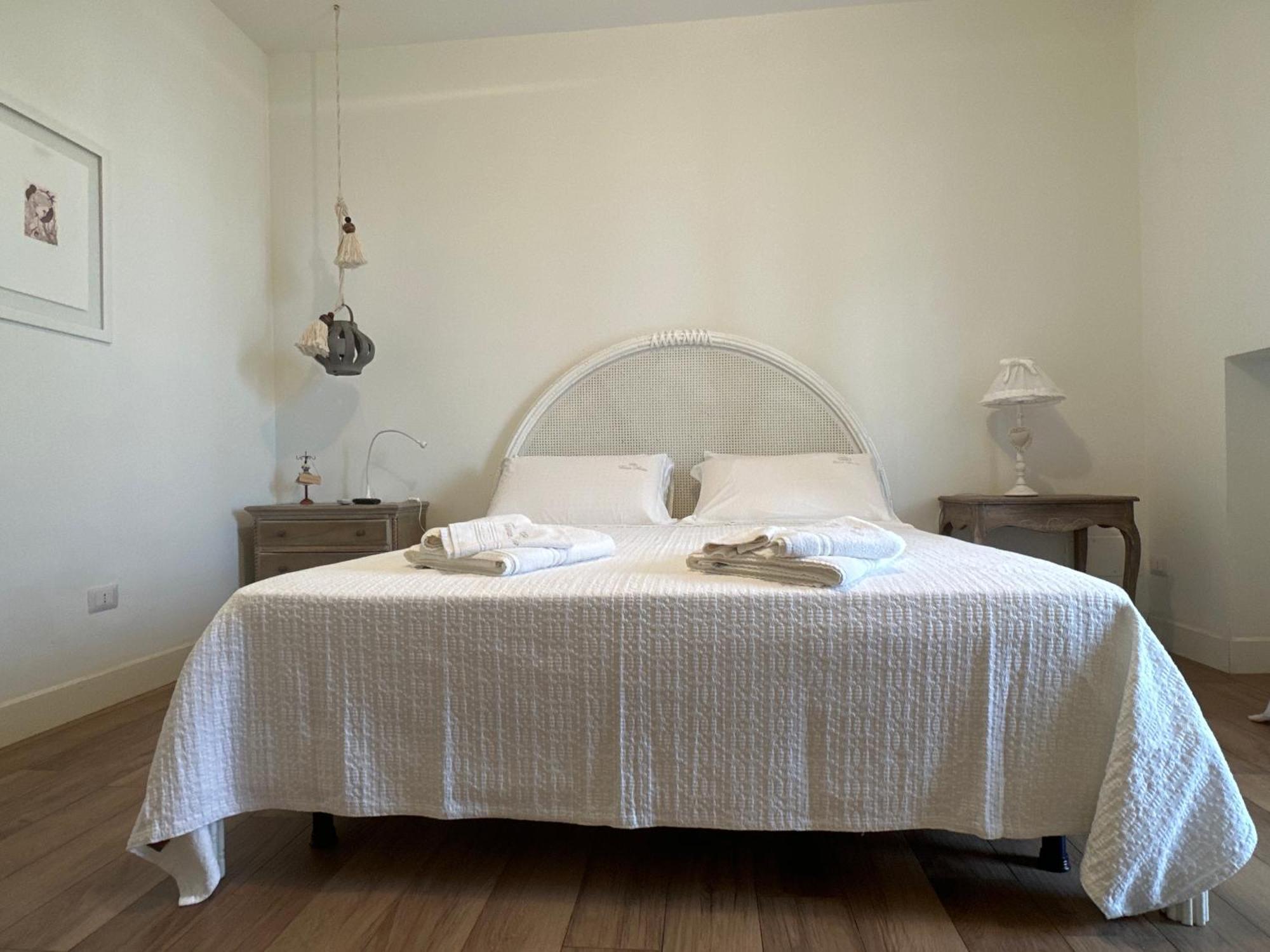 Villa Teresa Maria ปอร์โตเชซาเรโอ ภายนอก รูปภาพ